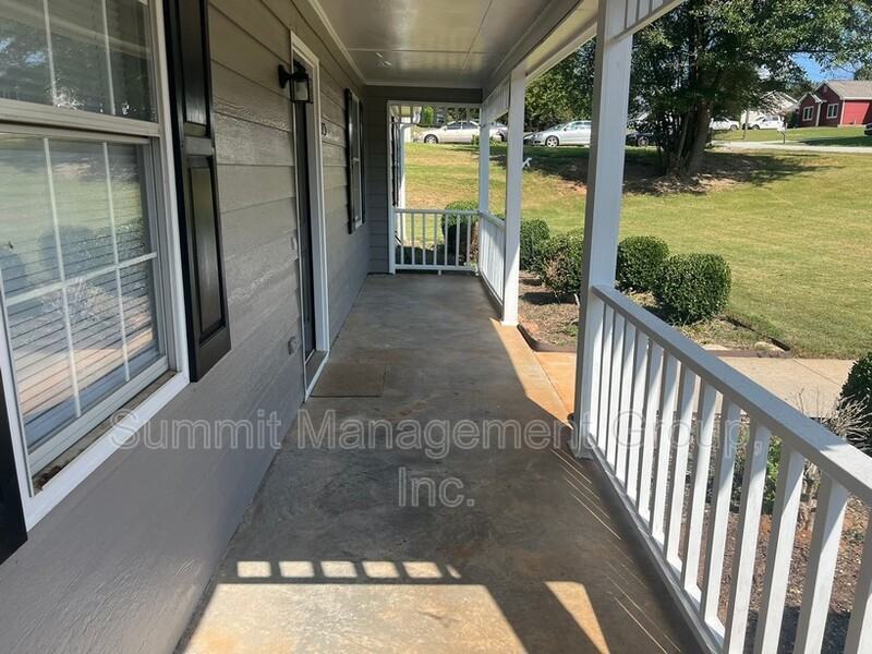 115 Falcon Ridge Dr - Photo 2 of 34
