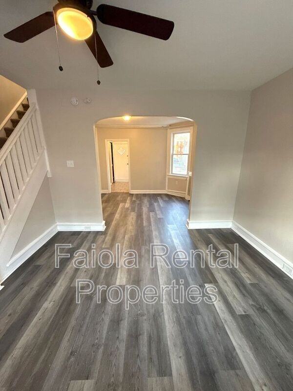 905 Keener Ave - Photo 3 of 11
