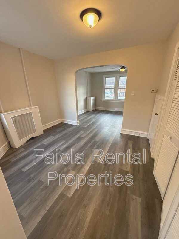 905 Keener Ave - Photo 4 of 11