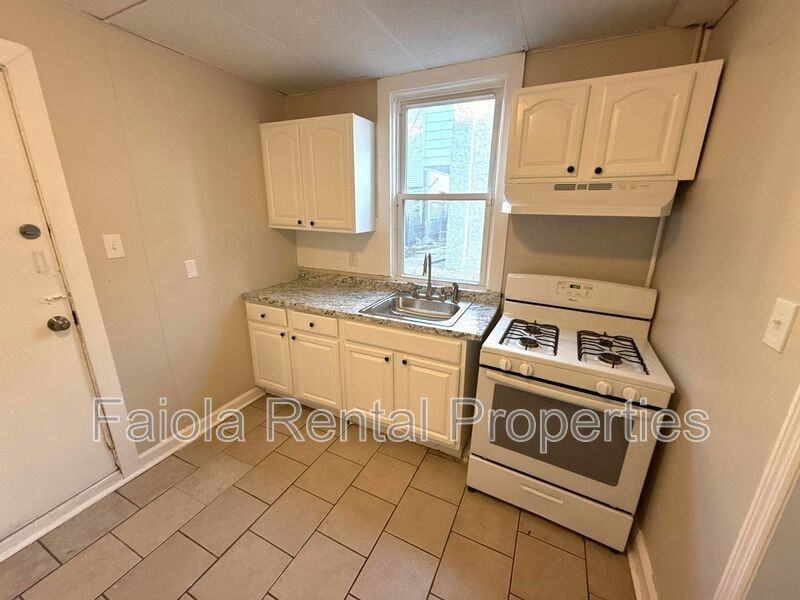 905 Keener Ave - Photo 5 of 11