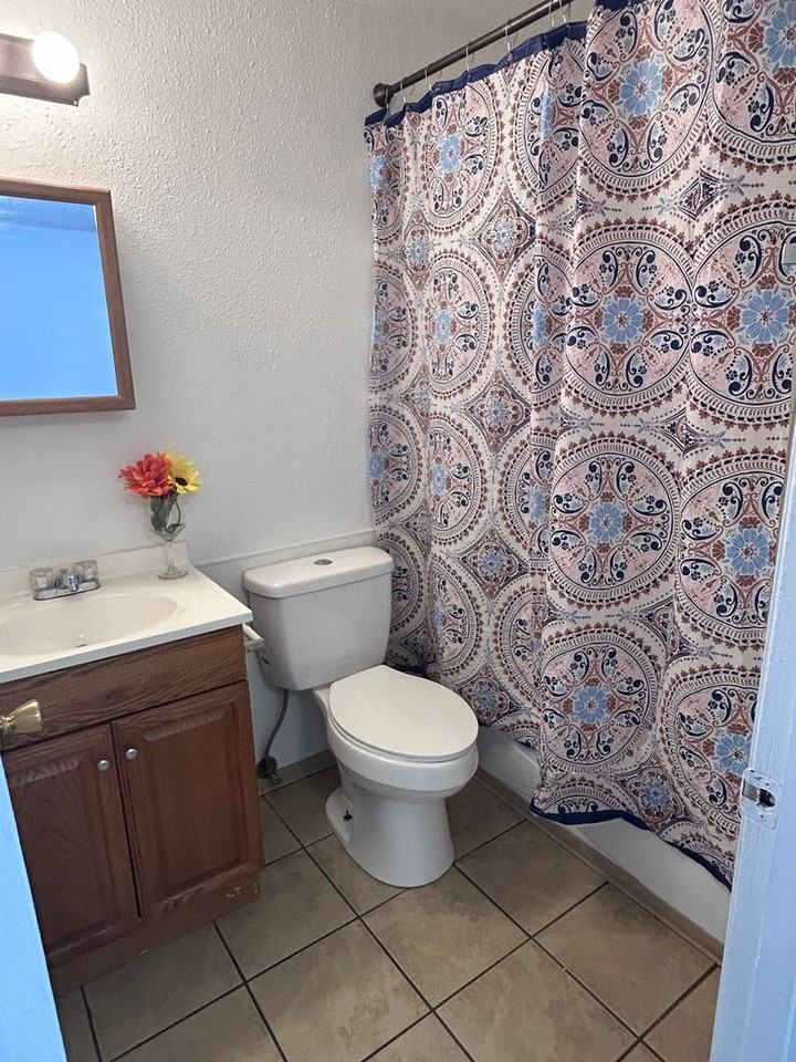 Evergreen Court Apartments - Photo 6 of 13