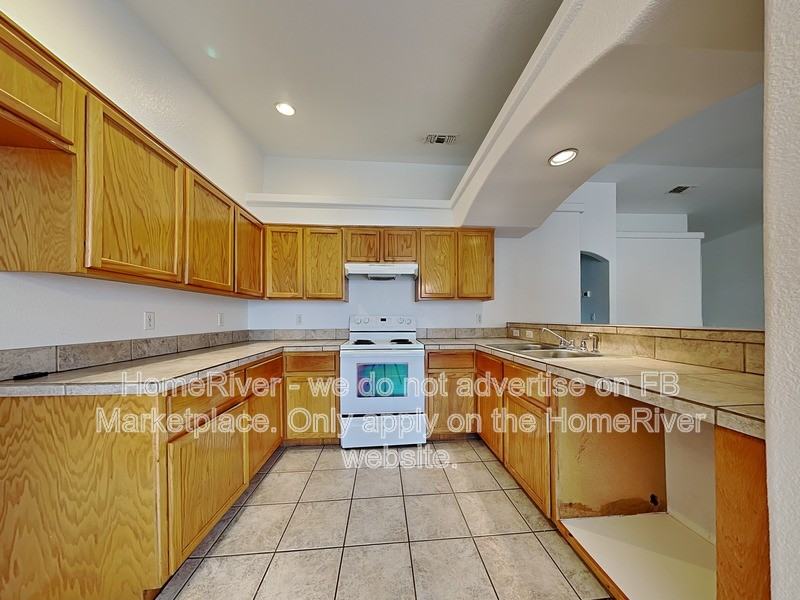 2535 Barranca Dr - Photo 5 of 19