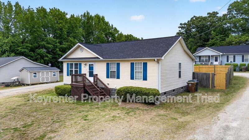1608 Mcpherson St - Photo 6 of 29