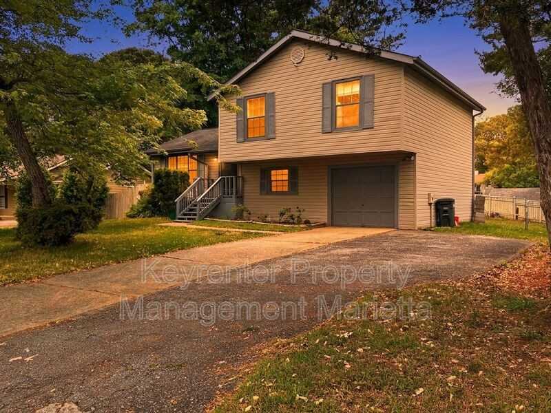 393 Cedar Trce Sw