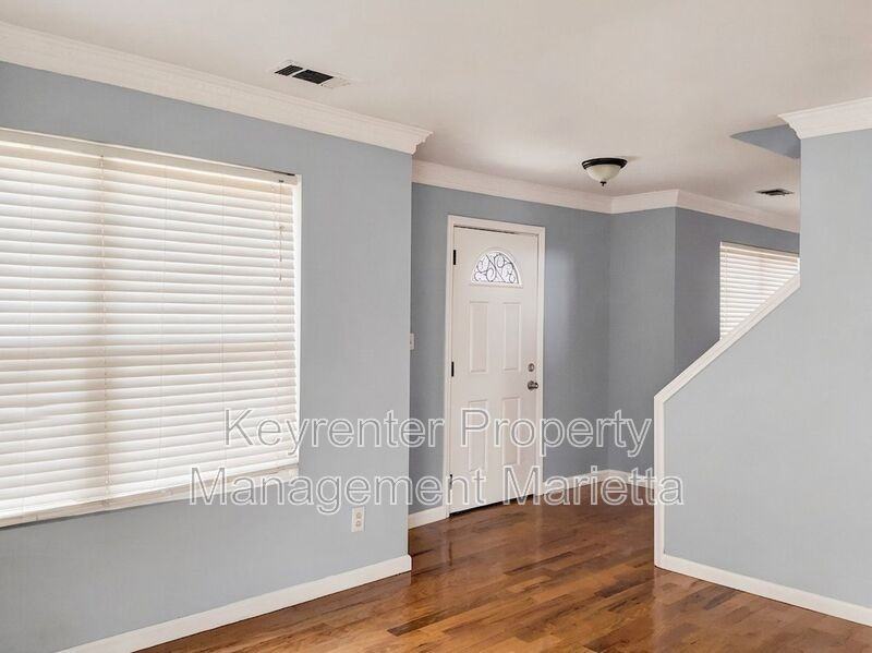 7063 Grinder Ct - Photo 2 of 17