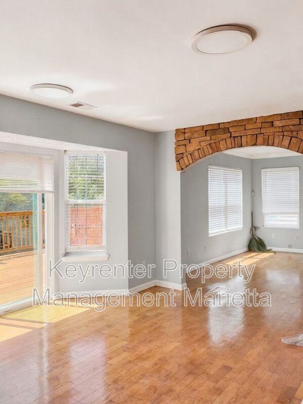 7063 Grinder Ct - Photo 6 of 17