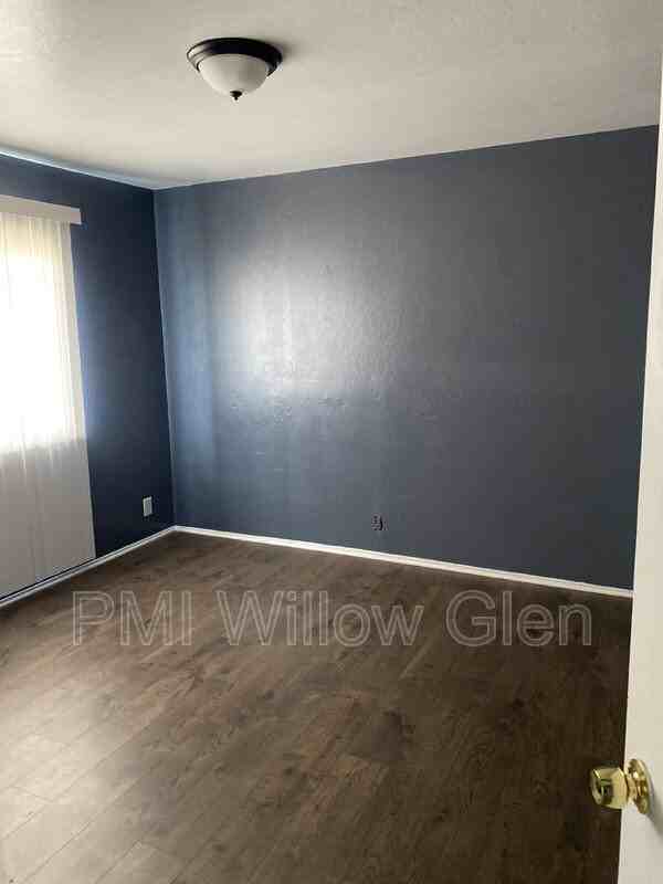 702 Vine St #6 - Photo 5 of 7