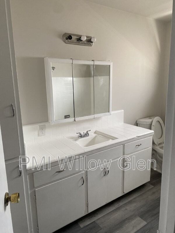 702 Vine St #6 - Photo 7 of 7