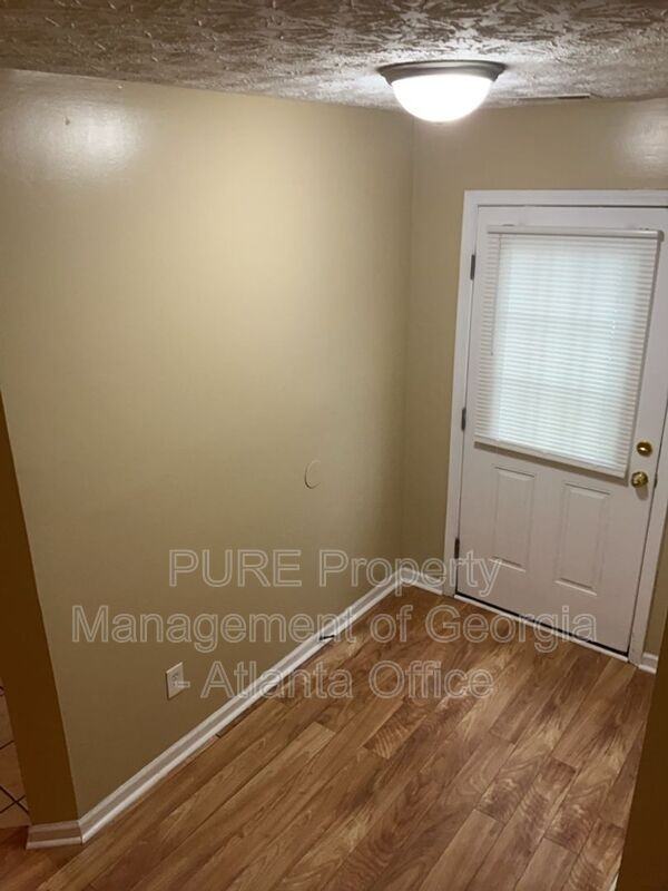 3525 Waldrop Trl - Photo 3 of 23
