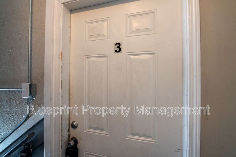 7721 1st Ave S #1 - Photo 4 of 8