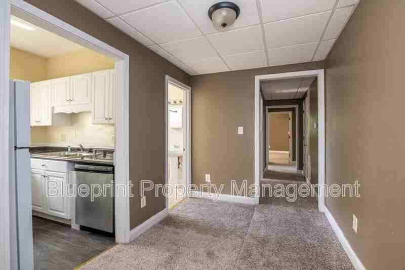 7721 1st Ave S #1 - Photo 6 of 8