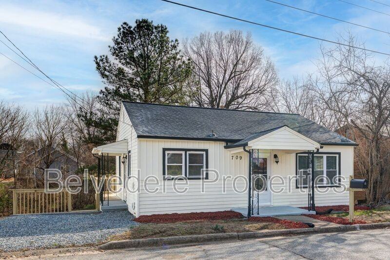 709 Langford Ave - Photo 3 of 29