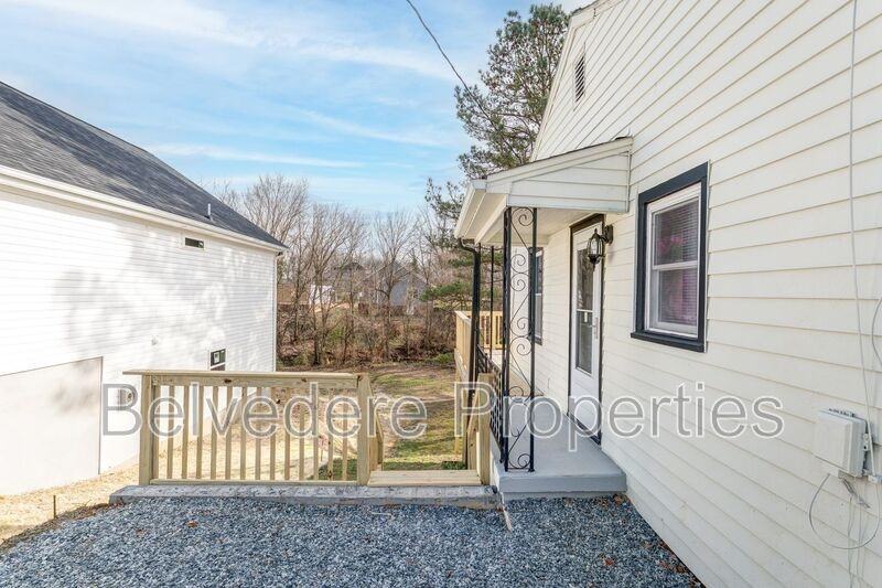 709 Langford Ave - Photo 4 of 29