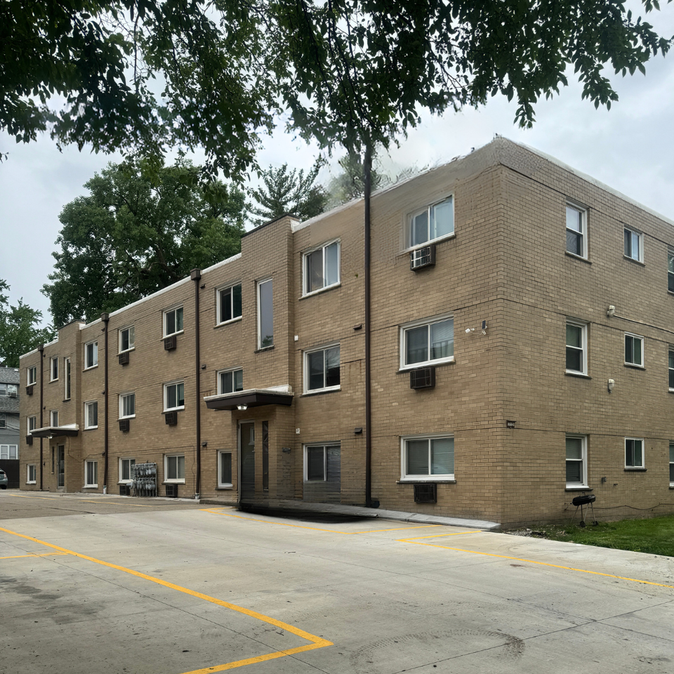 713 W CHURCH ST. - Photo 6 of 40