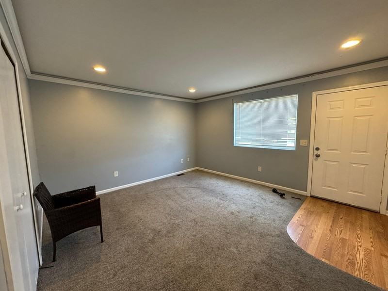 8716 Timken Ave - Photo 3 of 20