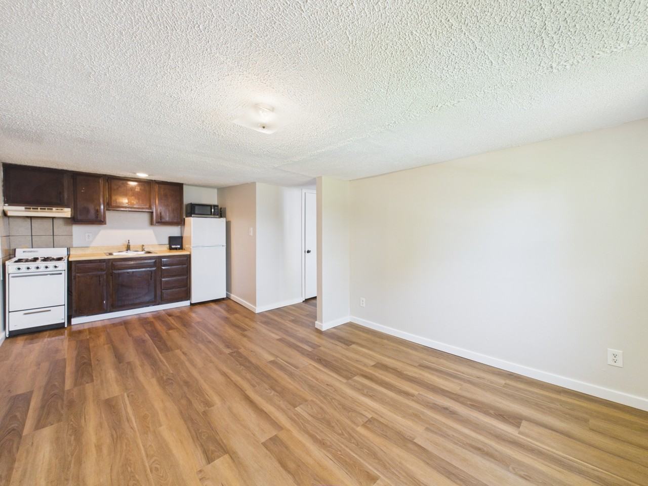 172 North Street - Photo 2 of 37