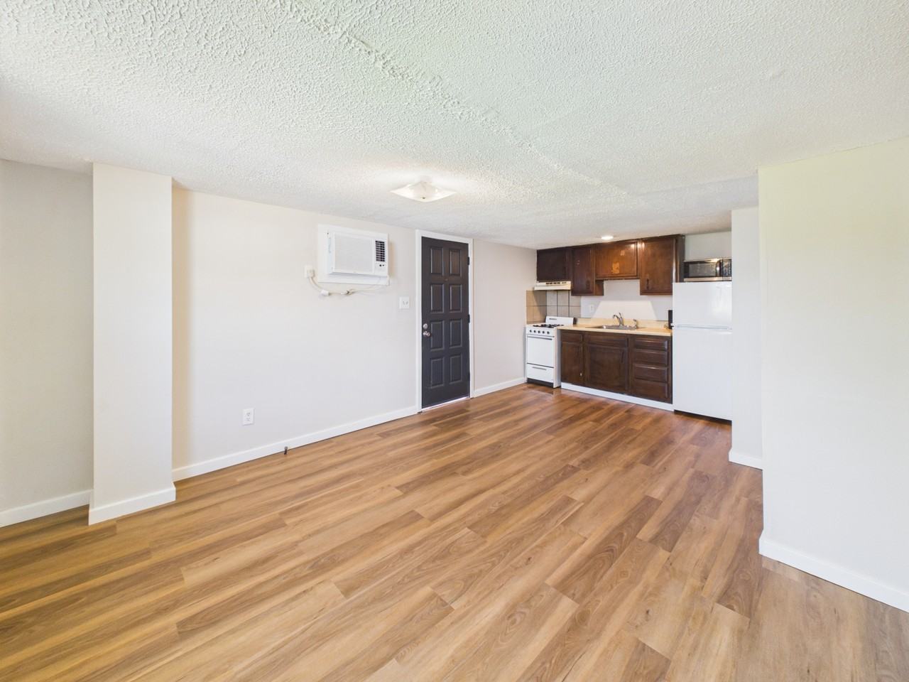 172 North Street - Photo 4 of 37