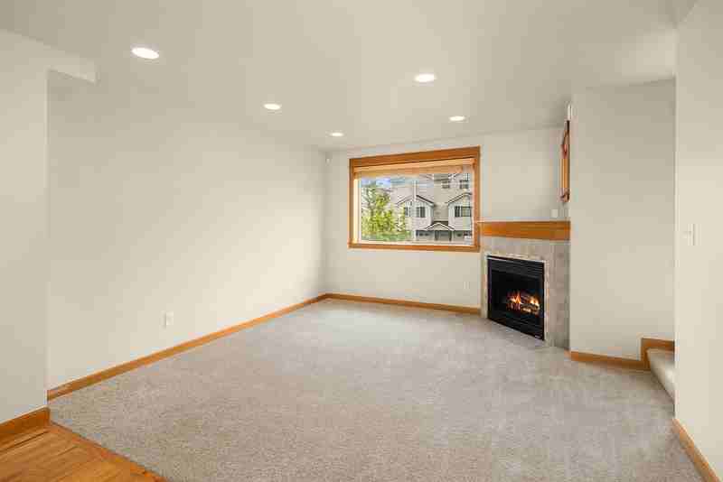 908 N 95th St #A - Photo 2 of 19