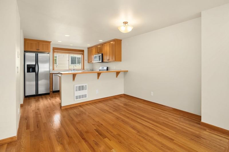 908 N 95th St #A - Photo 4 of 19