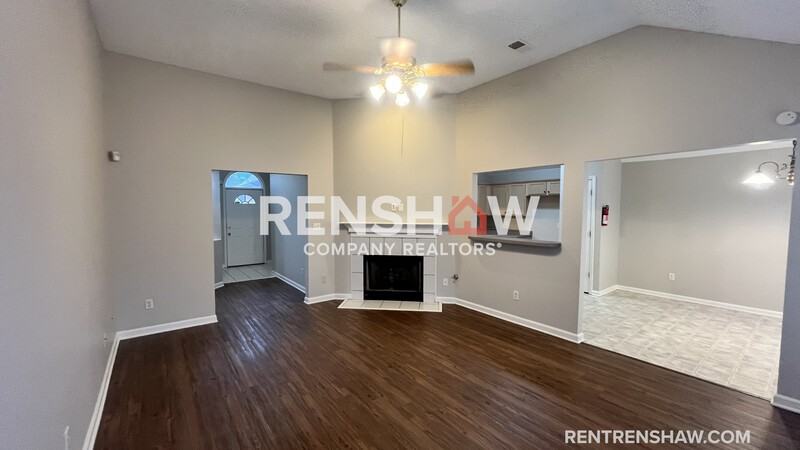 9044 Gracie Ln - Photo 3 of 26