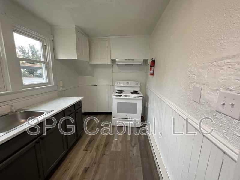118 S Harrison Ave - Photo 5 of 10
