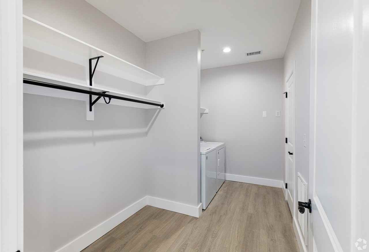 4665 S Amherst Highway - Photo 6 of 50