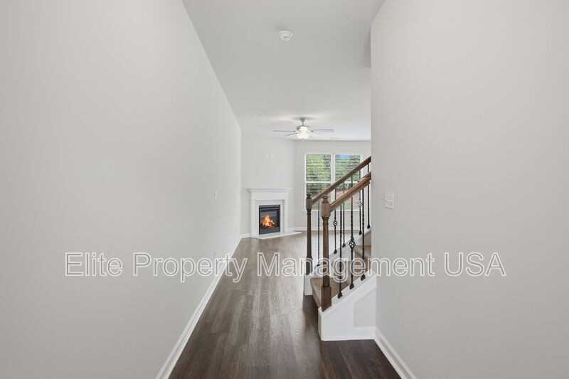 3617 Prospect Point Dr - Photo 3 of 22