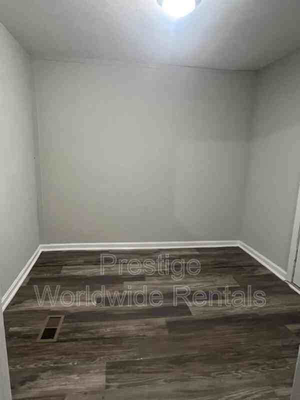 3104 Morehouse St - Photo 2 of 10