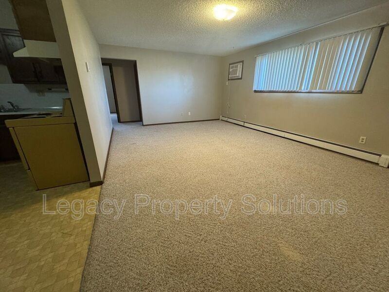 305 W Bismarck Expy N #5 - Photo 2 of 6