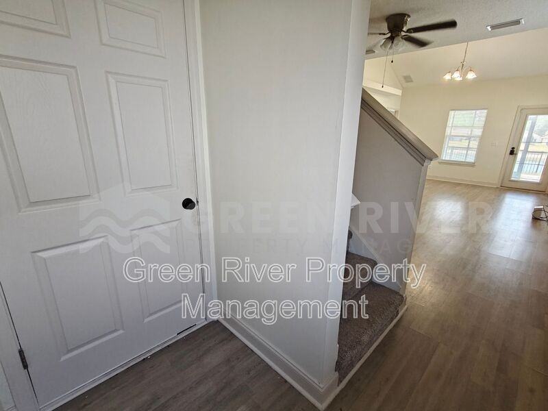 3107 Zeyno Dr - Photo 5 of 50