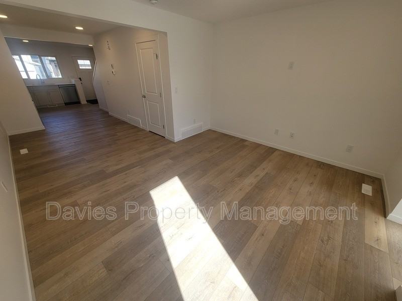 2023 210 St Nw #MAIN - Photo 4 of 17