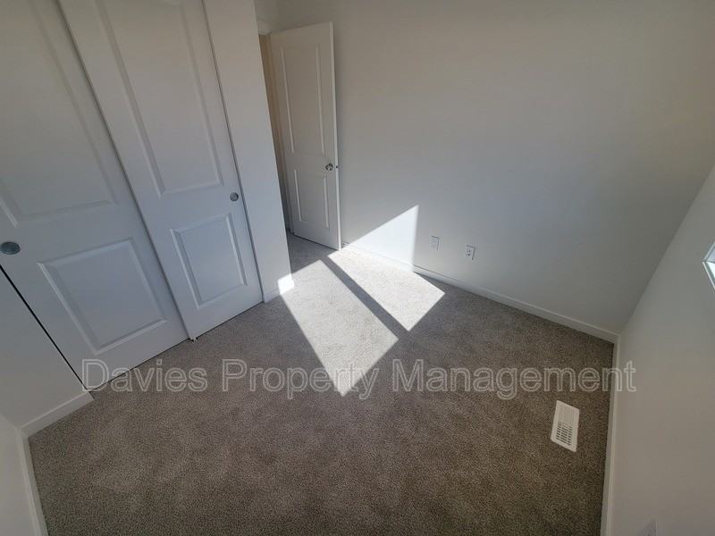 2023 210 St Nw #MAIN - Photo 7 of 17