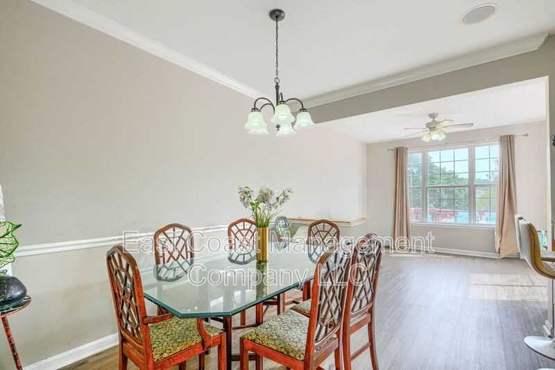 403 Deer Hill Cir - Photo 6 of 42