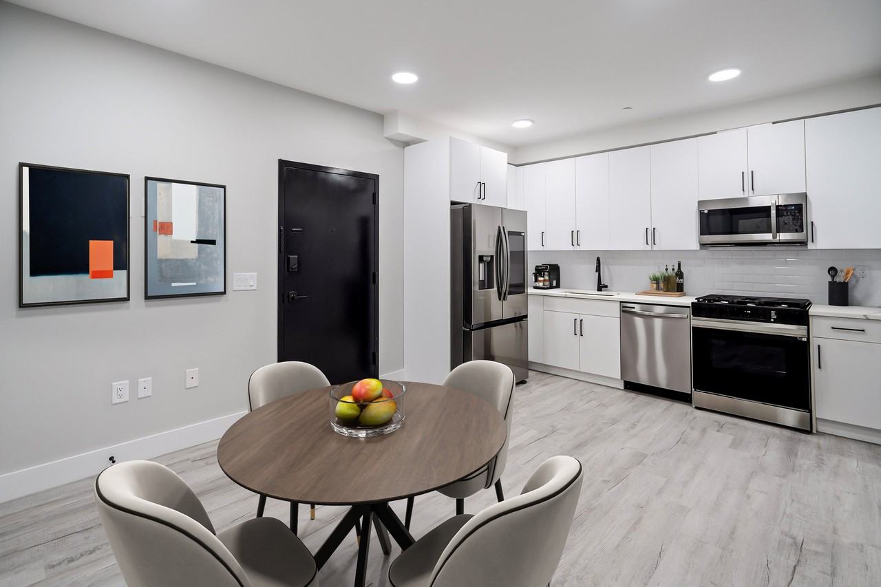 80 Romaine Avenue - Photo 2 of 13