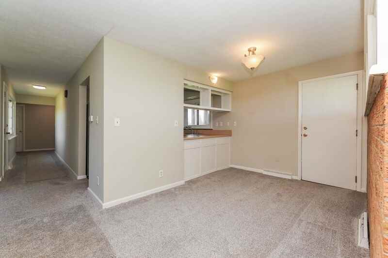 5260 Springfield Jamestown Rd - Photo 5 of 10