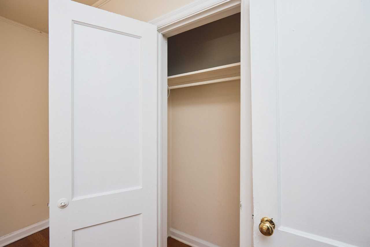 1343 Briarwood Drive Northeast - Photo 6 of 7