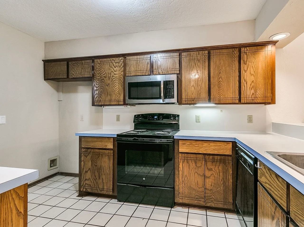 701 36th Ave Nw - Photo 5 of 23