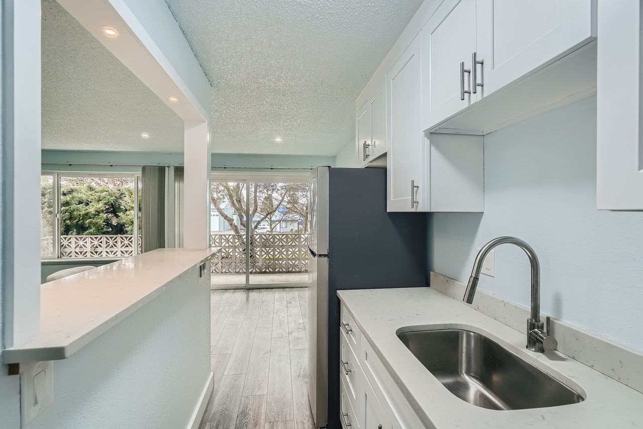 White Center - Photo 2 of 44