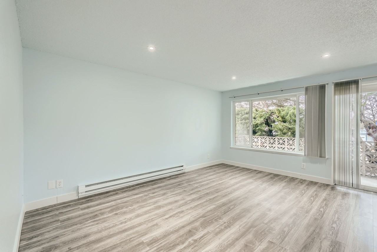 White Center - Photo 6 of 44