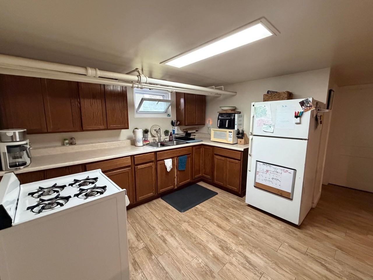 407 Adams St #C - Photo 6 of 10