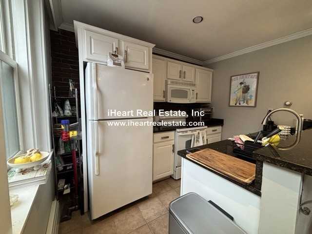Grove St #4 - Photo 6 of 23