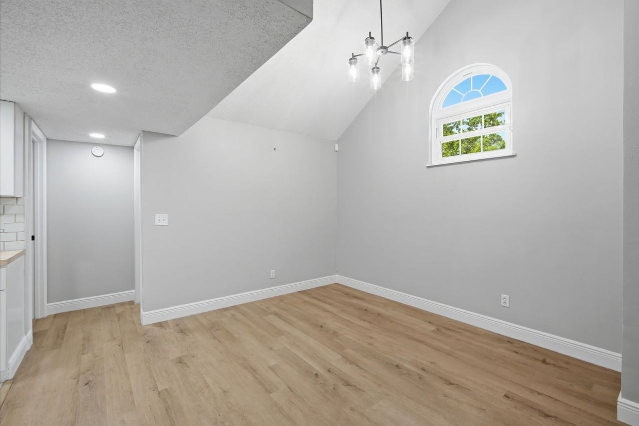 12287 Armenia Gables Cir - Photo 6 of 28