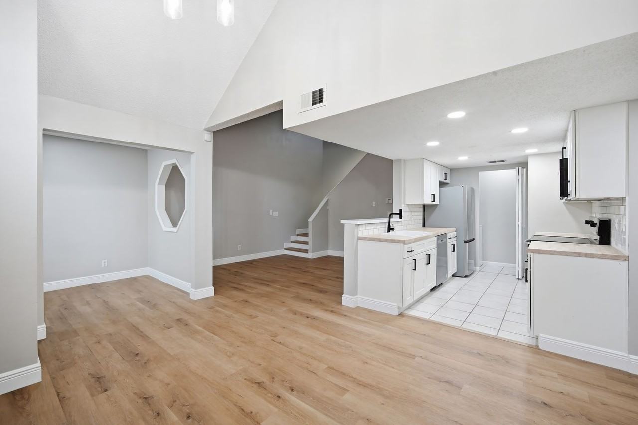 12287 Armenia Gables Cir - Photo 7 of 28