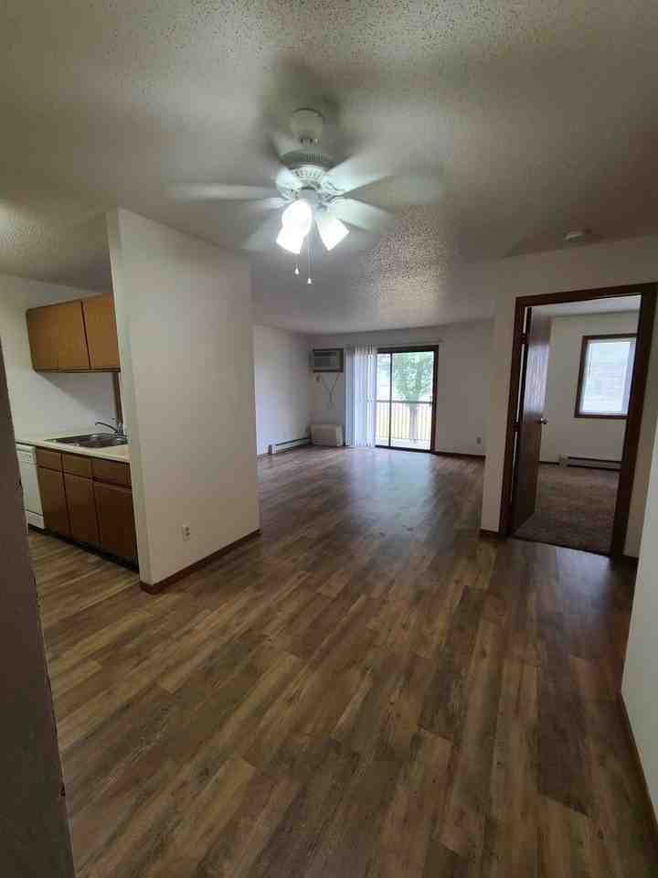 1602 47th St S - Photo 2 of 21