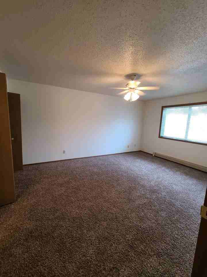 1602 47th St S - Photo 7 of 21
