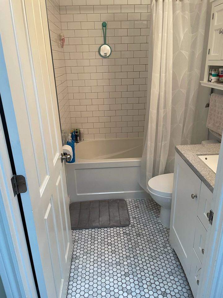 1546 Rue Saint-Antoine Ouest #3 - Photo 4 of 9