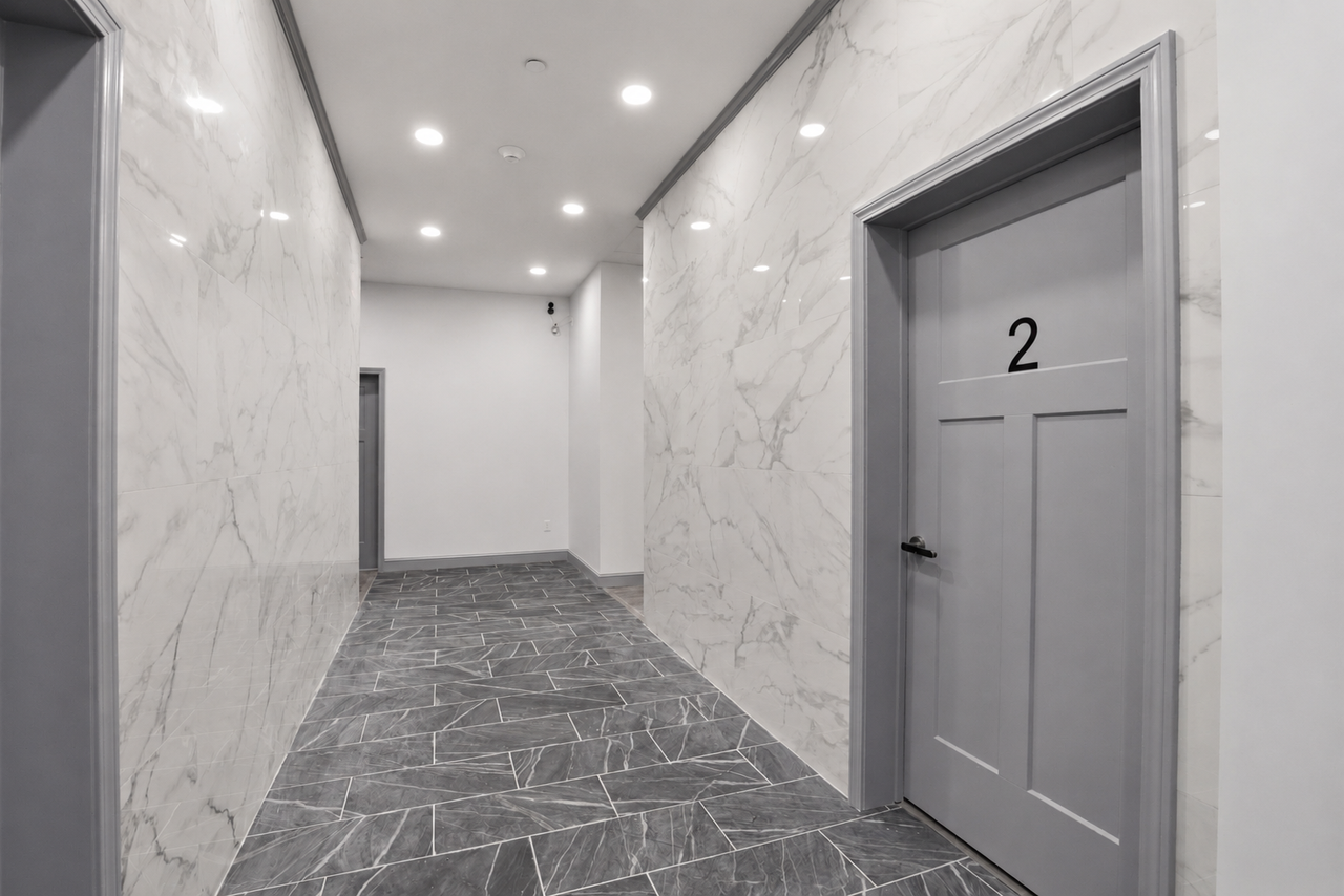 114 N Franklin St - Photo 3 of 14