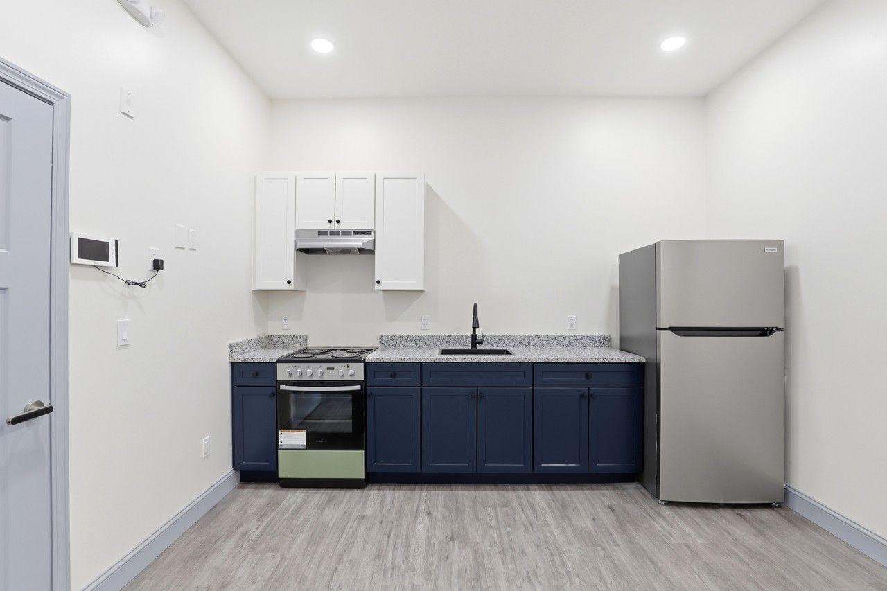 114 N Franklin St - Photo 5 of 14