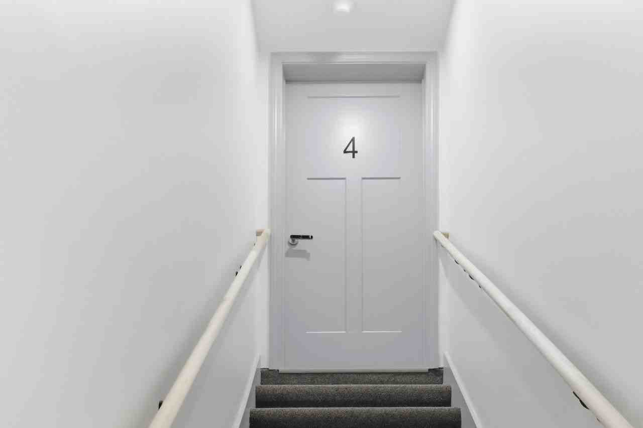 114 N Franklin St - Photo 6 of 14