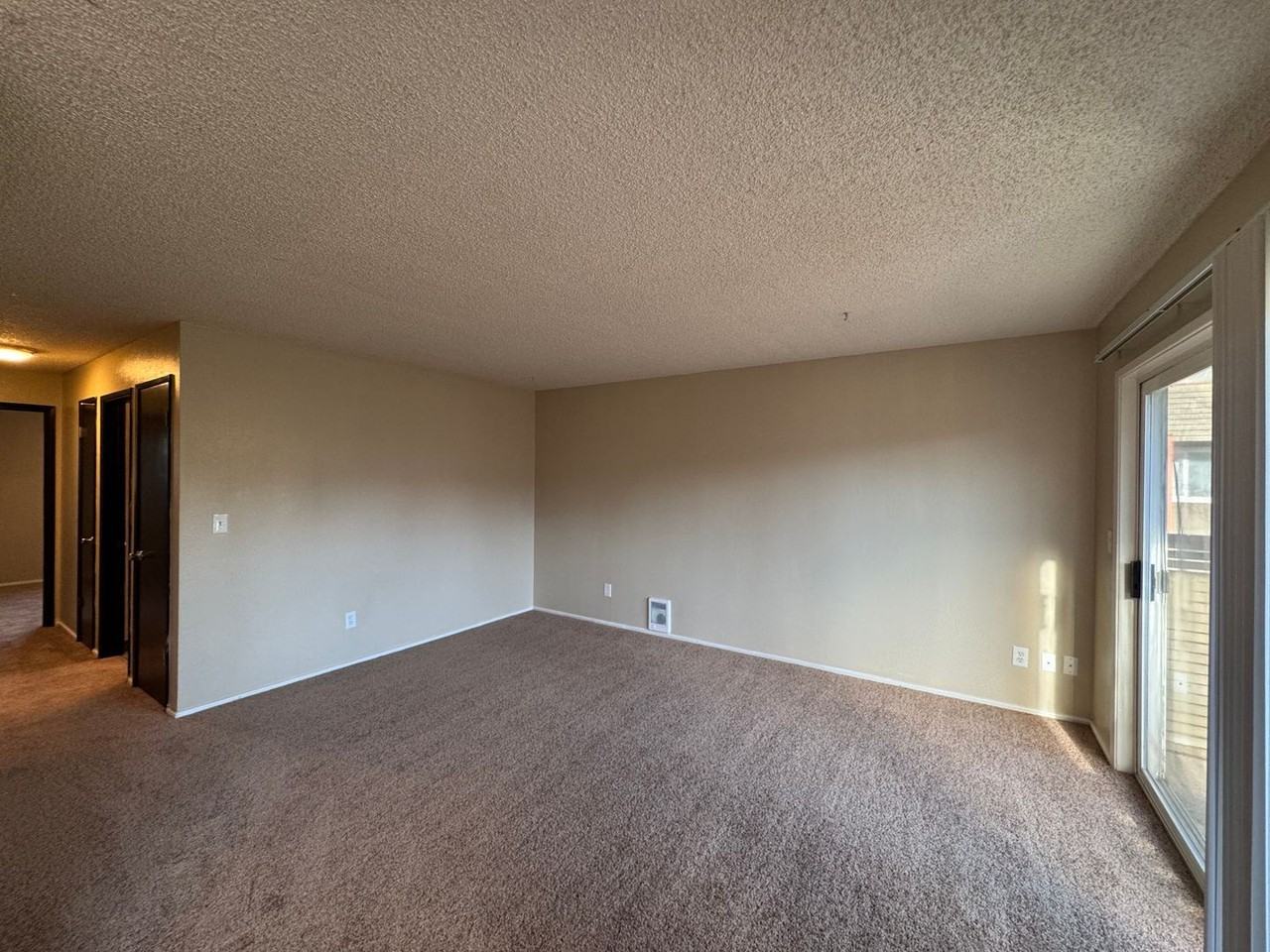 6102 6th Ave - Photo 5 of 24